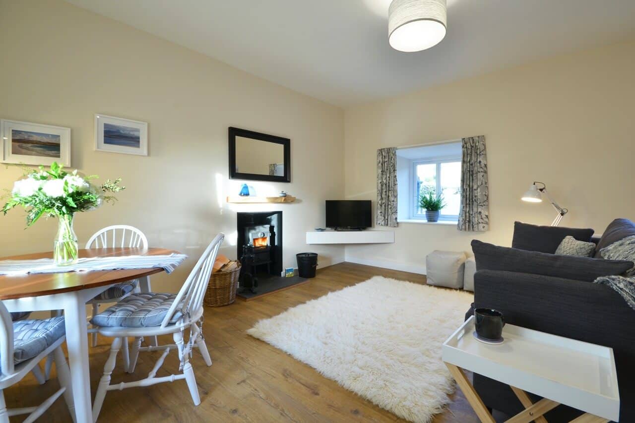 Open-plan living space at Bluebell Cottage - Dunrobin Holiday Cottages, Caithness