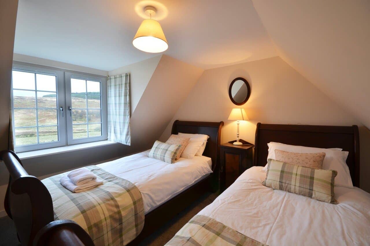 Twin room Keepers Cottage - Dunrobin Holiday Cottages, Caithness