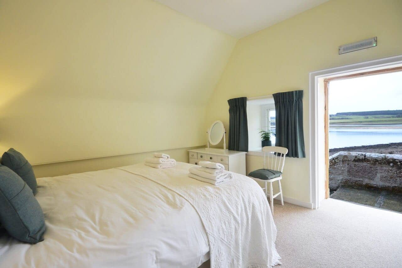 Double Bedroom views The Old Granary - Dunrobin Holiday Cottages, Caithness
